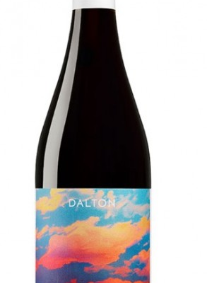 <p>DALTON AFSUFA MAJESTIC 750ML is a distinguished wine hailing from the renowned vineyards of Israel's Galilee region. This wine features a harmonious blend of ripe fruit flavors
