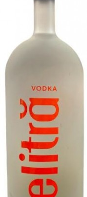 <p>ELITRA PREMIUM LUX PEACH 1.75L is a smooth liquor characterized by its distinct peach flavor