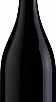 <p>SEGALS UNFILT PETIT CAB SAUV is a red wine that showcases rich flavors of blackberry